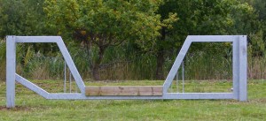 Horse - friendly car barrier gate